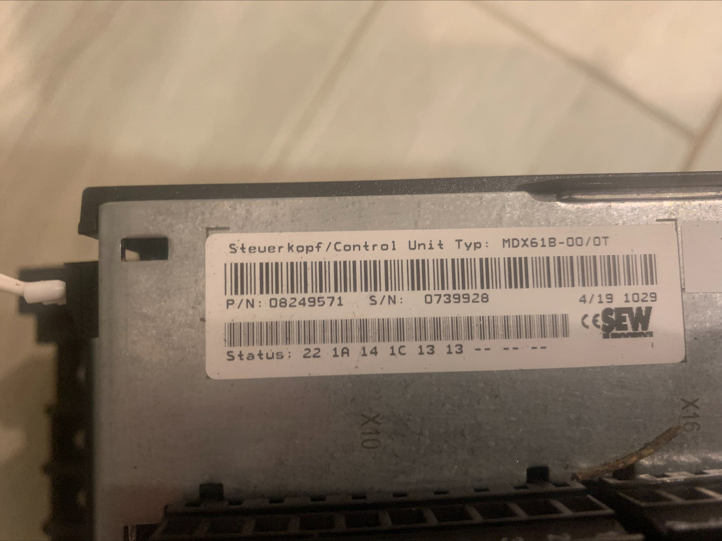MDX61B-00/0T Steuerungshauptmodul, mit MDX61B0220-503-4-0T Steuerungseinheit, mit MDX60A0220-503-4-00 Umrichter: SEW Movidrive, 31,9 kVA, 46 A, 22 kW