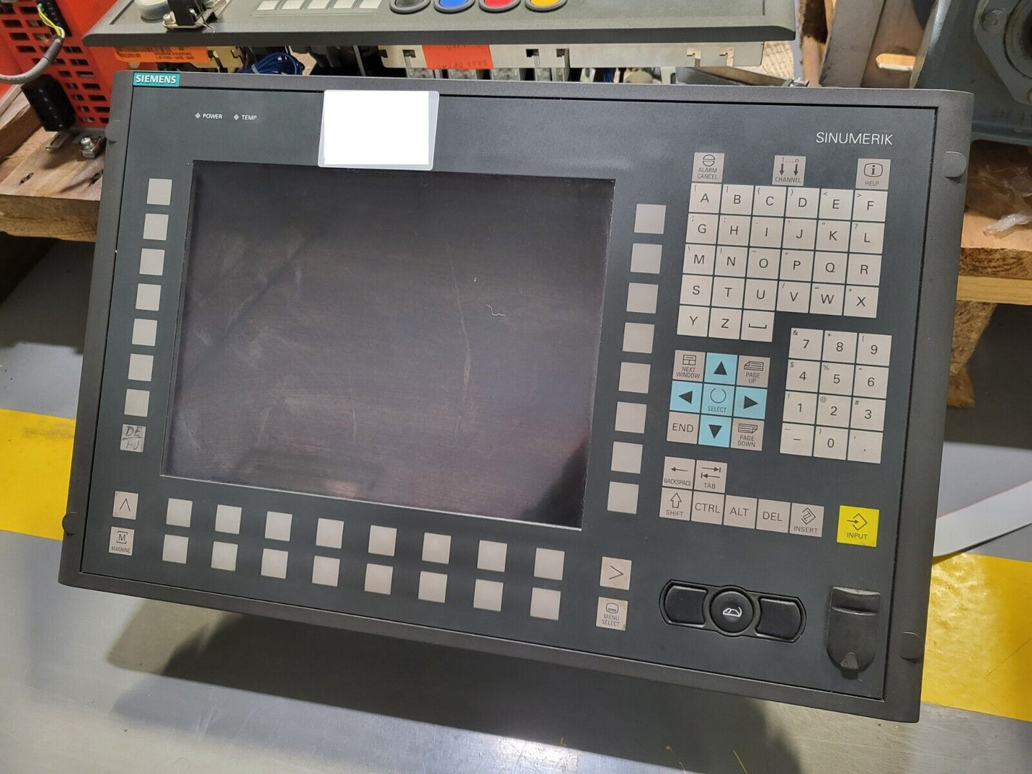 6FC5203-0AF02-0AA1, Sinumerik operátor-frontpanel (F-verzió, Siemens interfész-panel)