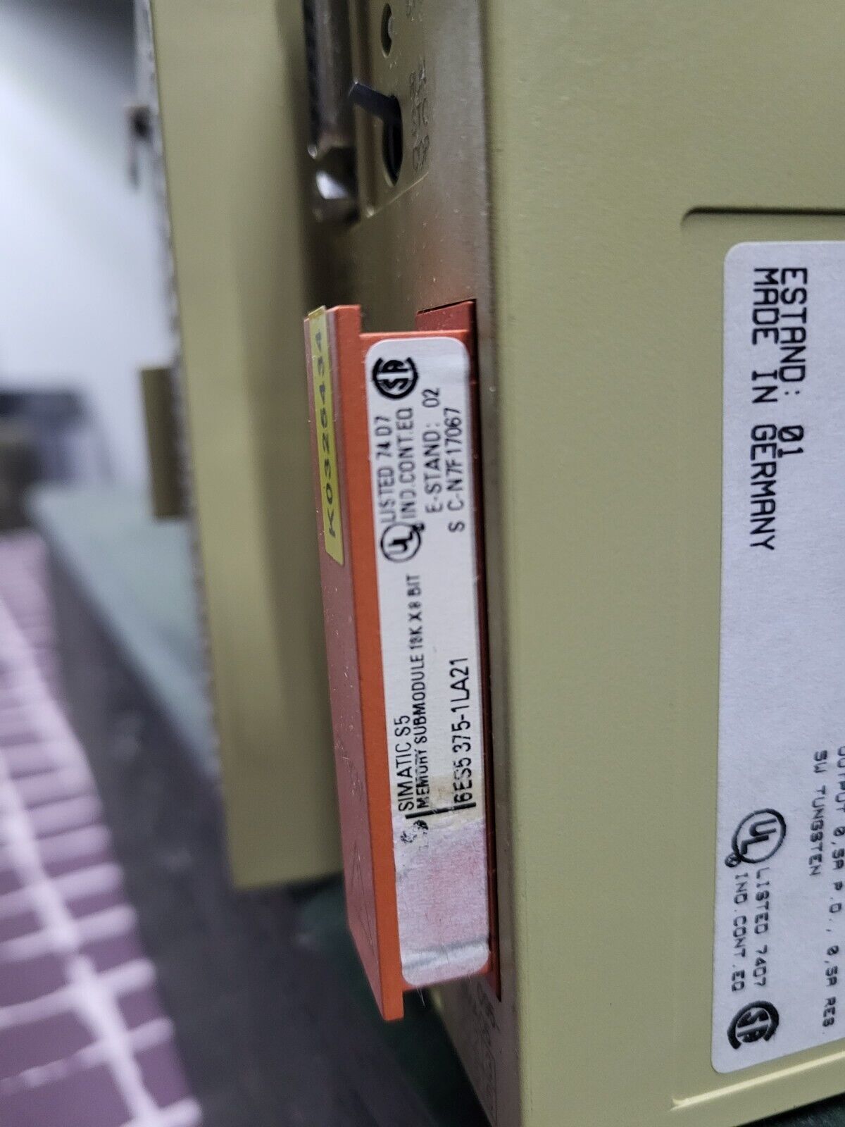 6ES5095-8MA05, Siemens, S5-95U, kompakt plc-egység, a memóriamoduljával együtt