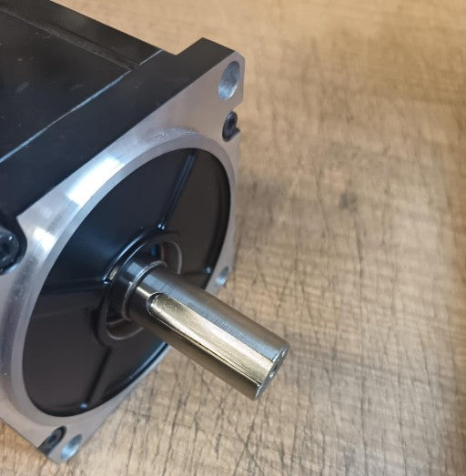 R88M-K3K030F-S2, Omron, AC szervo-motor, 3kW, 9.55Nm