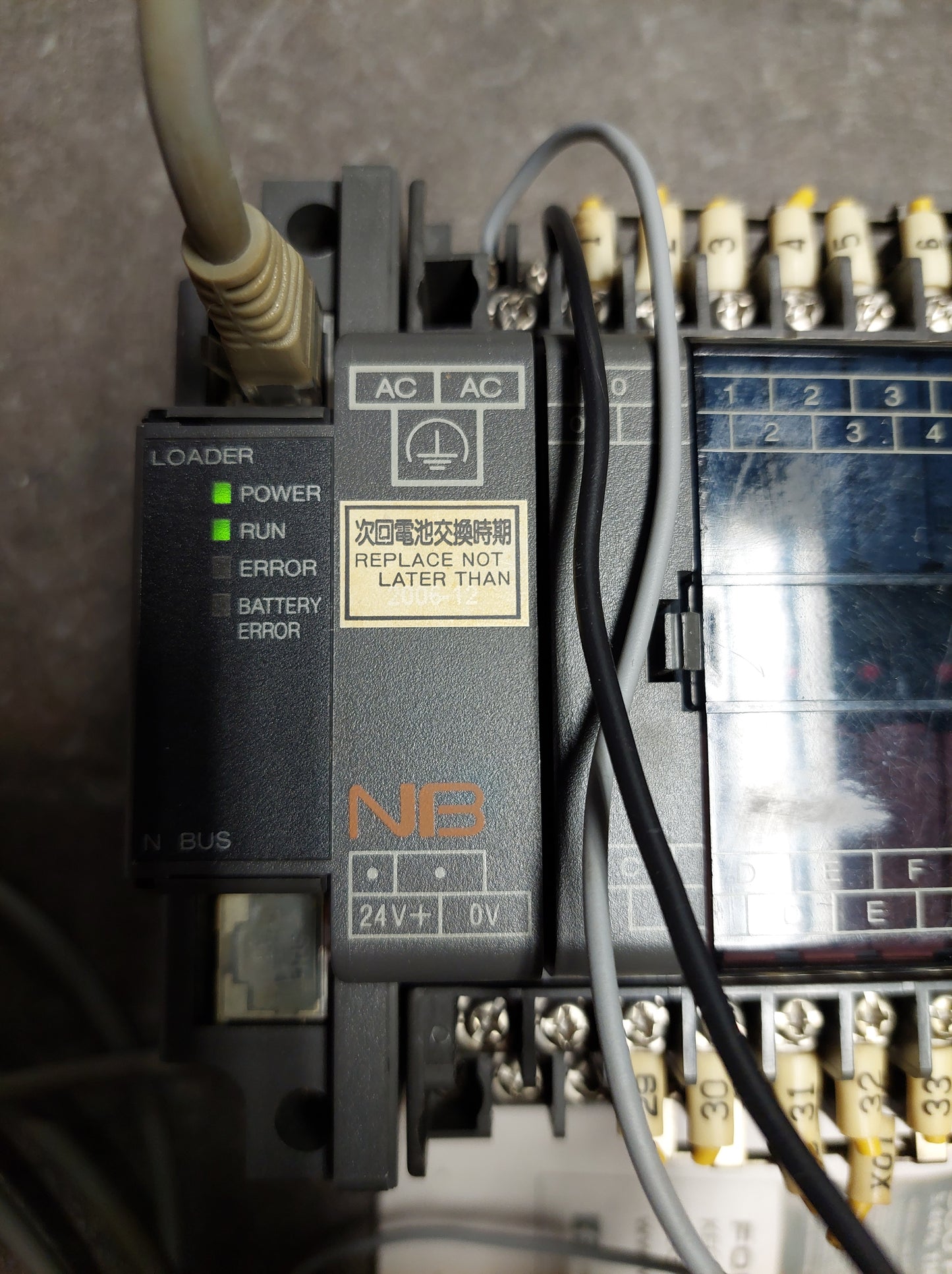 Fuji Electric plc-hmi konfig: UG420H-SC1  hmi + NB1U56X-01 plc