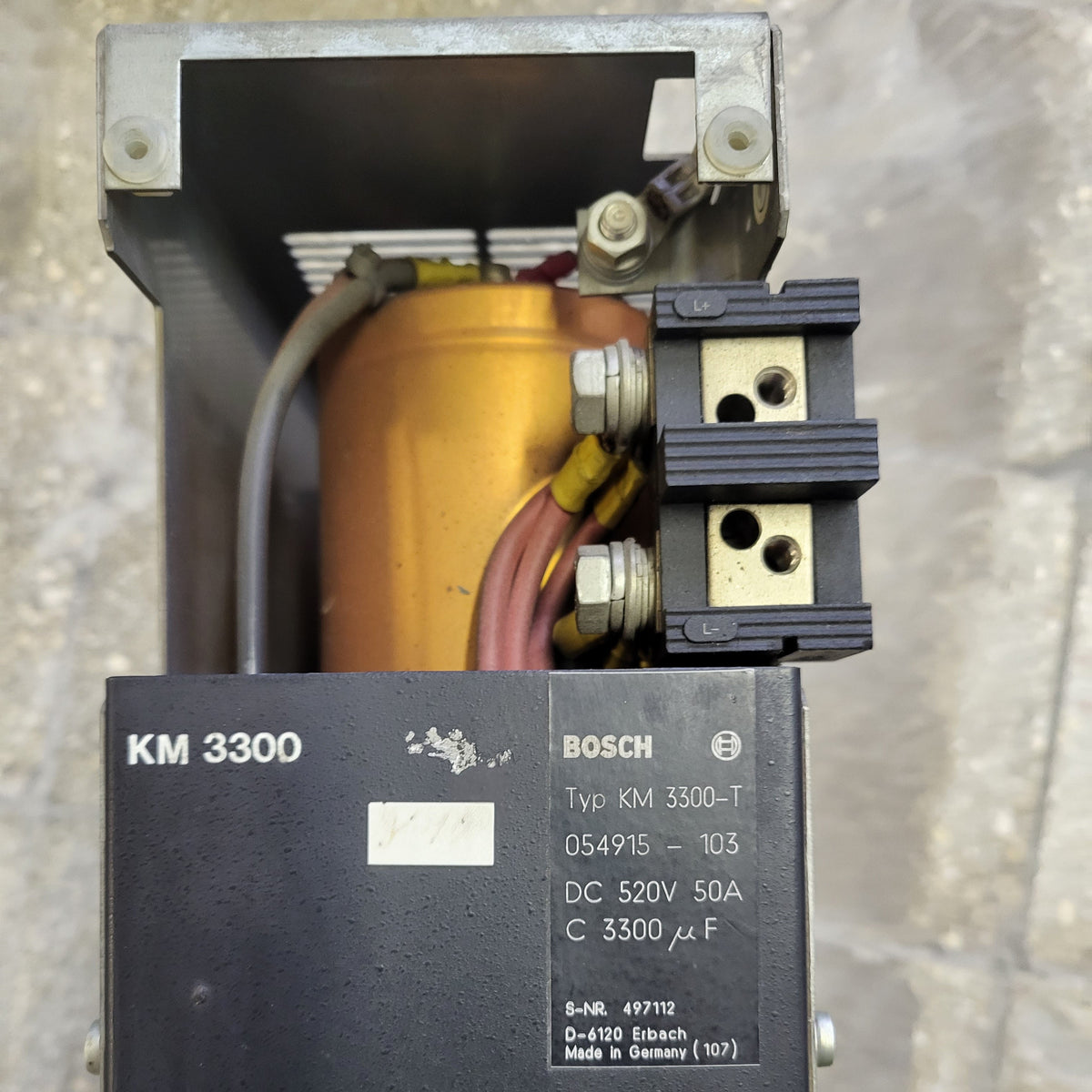 KM3300-T kondenzátormodul, DC520V, 50A, Bosch, (054915-103)