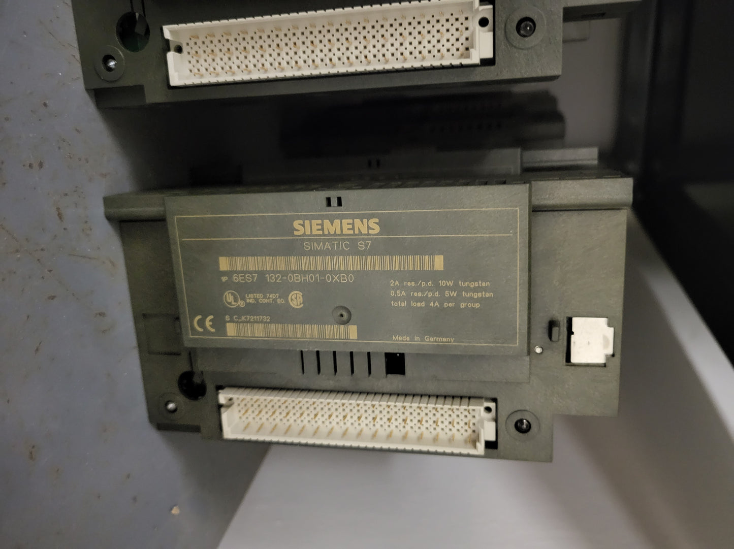 6ES7132-0BH01-0XB0, Siemens, ET200B-kártya, profibus DP-vel