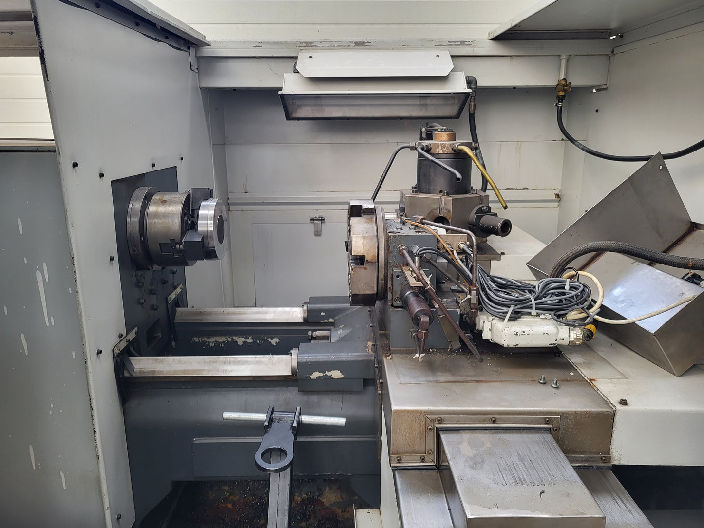 RNF 40/200, 2-Achsen-Drehmaschine, Gildemeister AG., mit Hunor PNC721 Steuerung