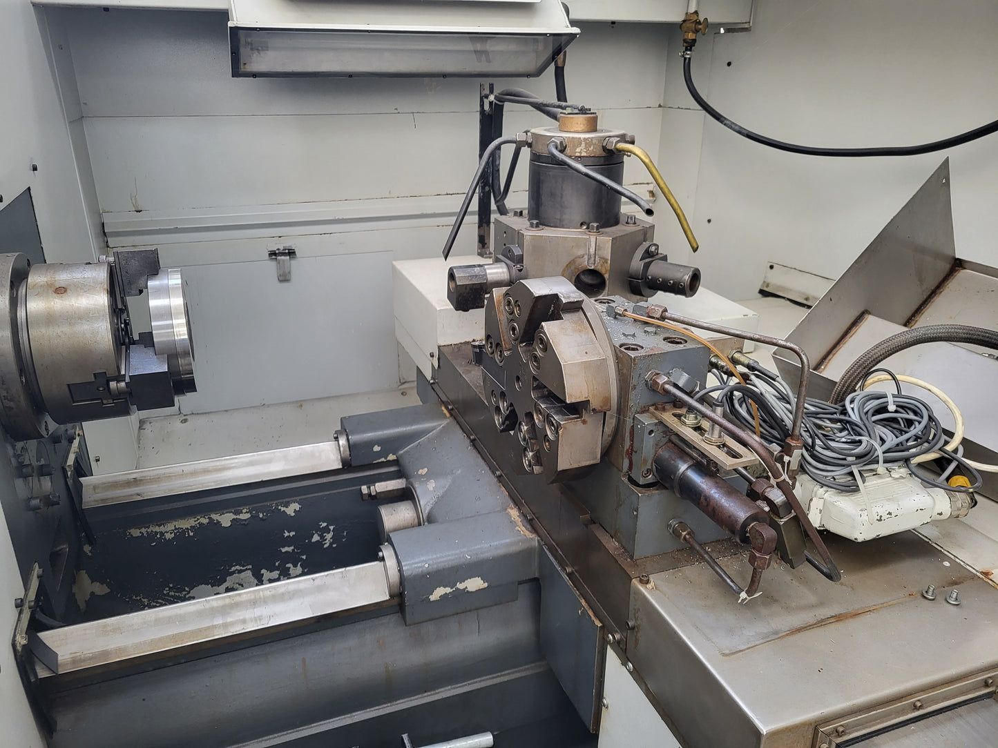 RNF 40/200, 2-Achsen-Drehmaschine, Gildemeister AG., mit Hunor PNC721 Steuerung