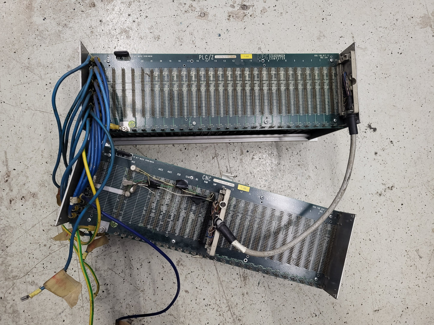 HK Steureungen Computer SPS und CNC-Steuerung
