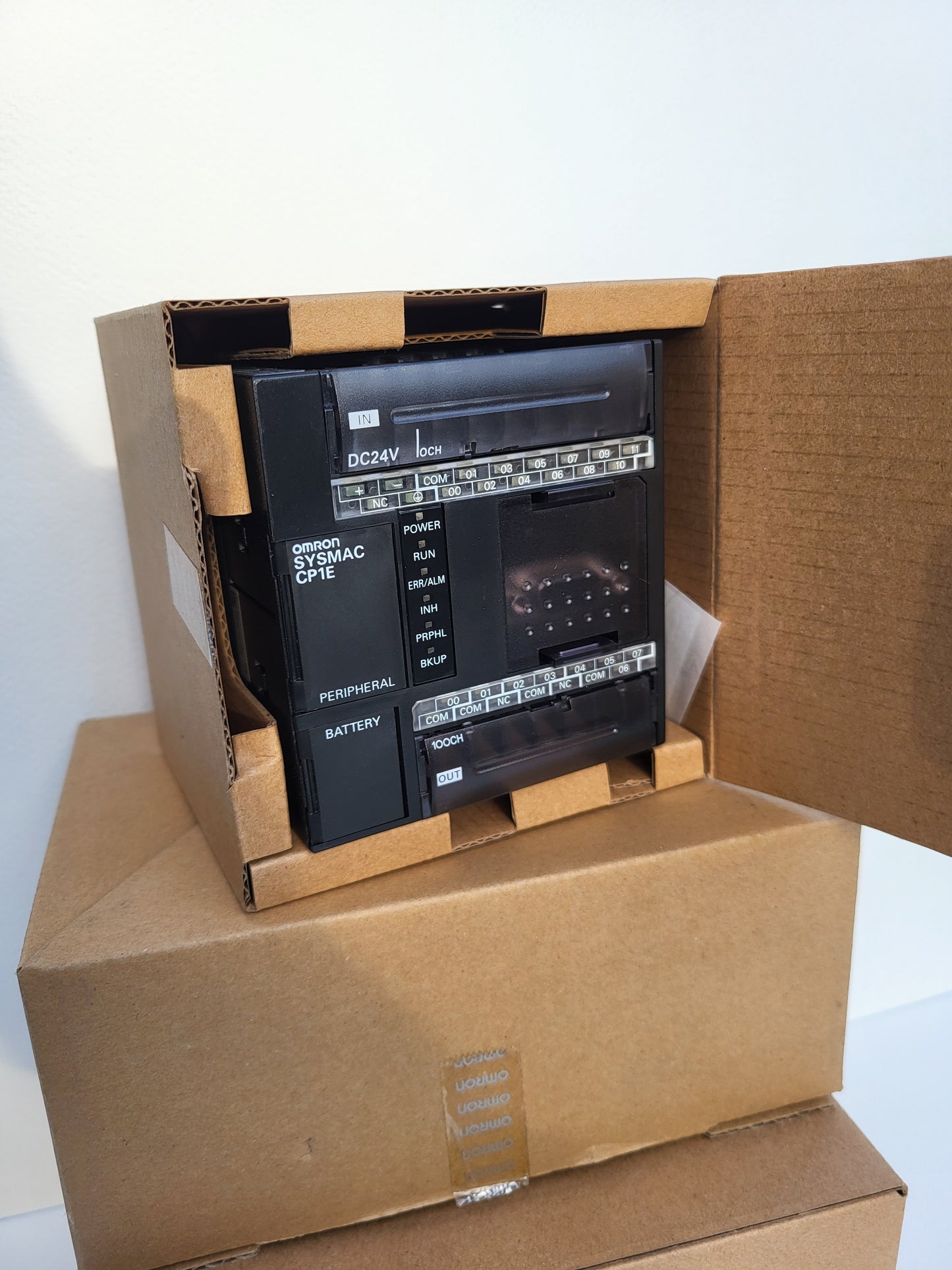 CP1E-N20DT1-D, programmable controller, Omron