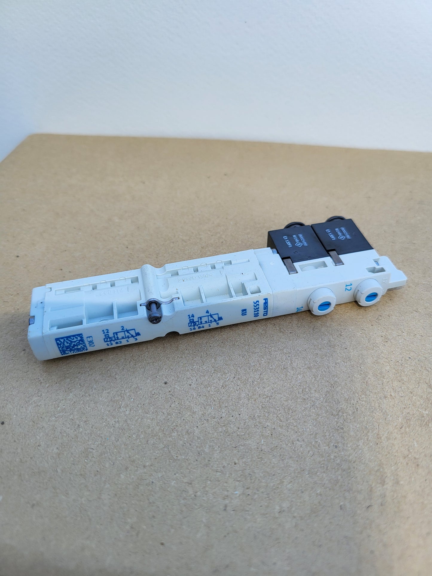 VMPA1-M1H-KU-PI (553310) Mágnesszelep, FESTO