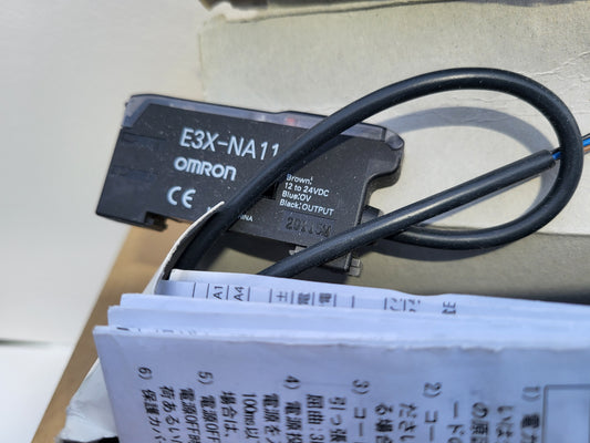 E3X-NA11 photo switch, Omron