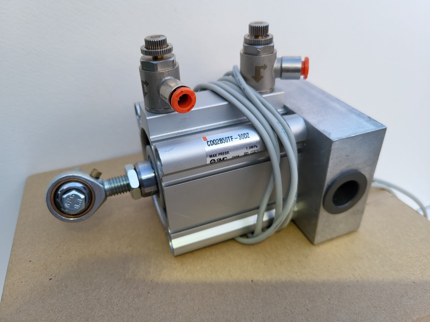 CDQ2B50TF-30DZ, SMC pneumatic compact cylinders