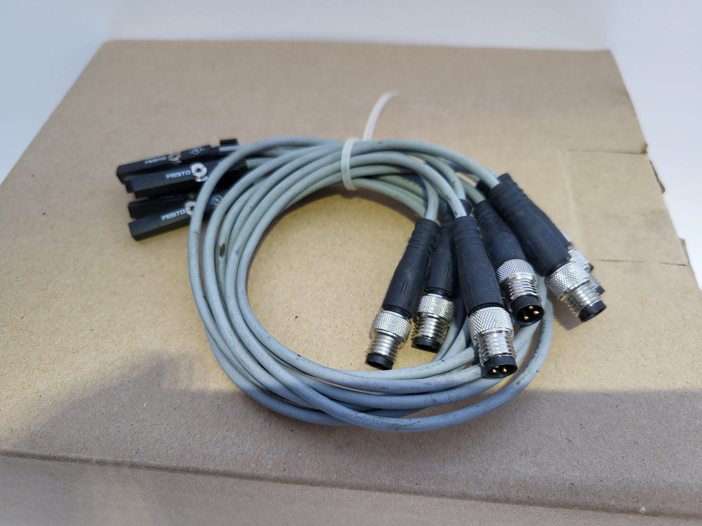 543866 SMT-8M-PS-24V-K-0,3-M8D Näherungsschalter, FESTO