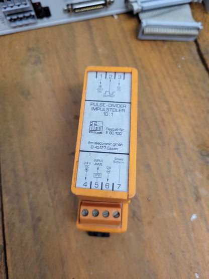 E80100, IFM, impulzuselosztó, 10:1