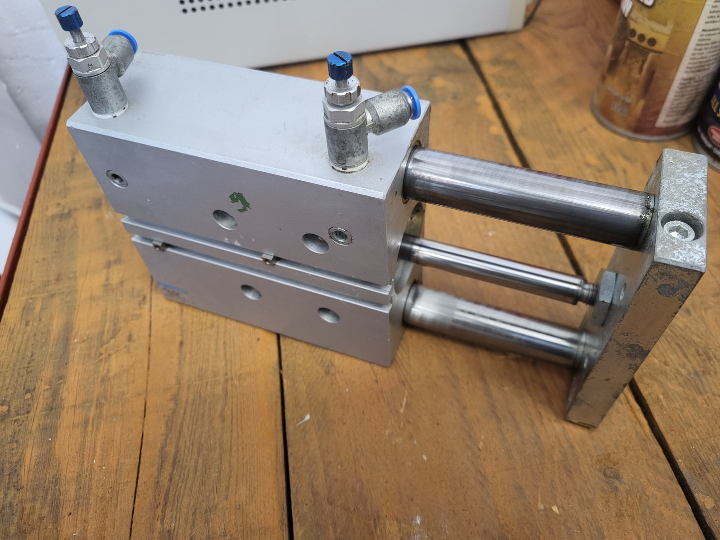 DFM-40-80-P-A-GF, vezetett henger, Festo