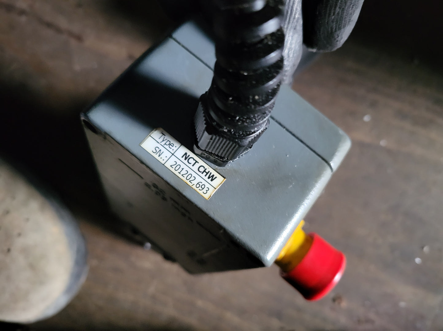 NCT201 CNC controller with handwheel and keyboard