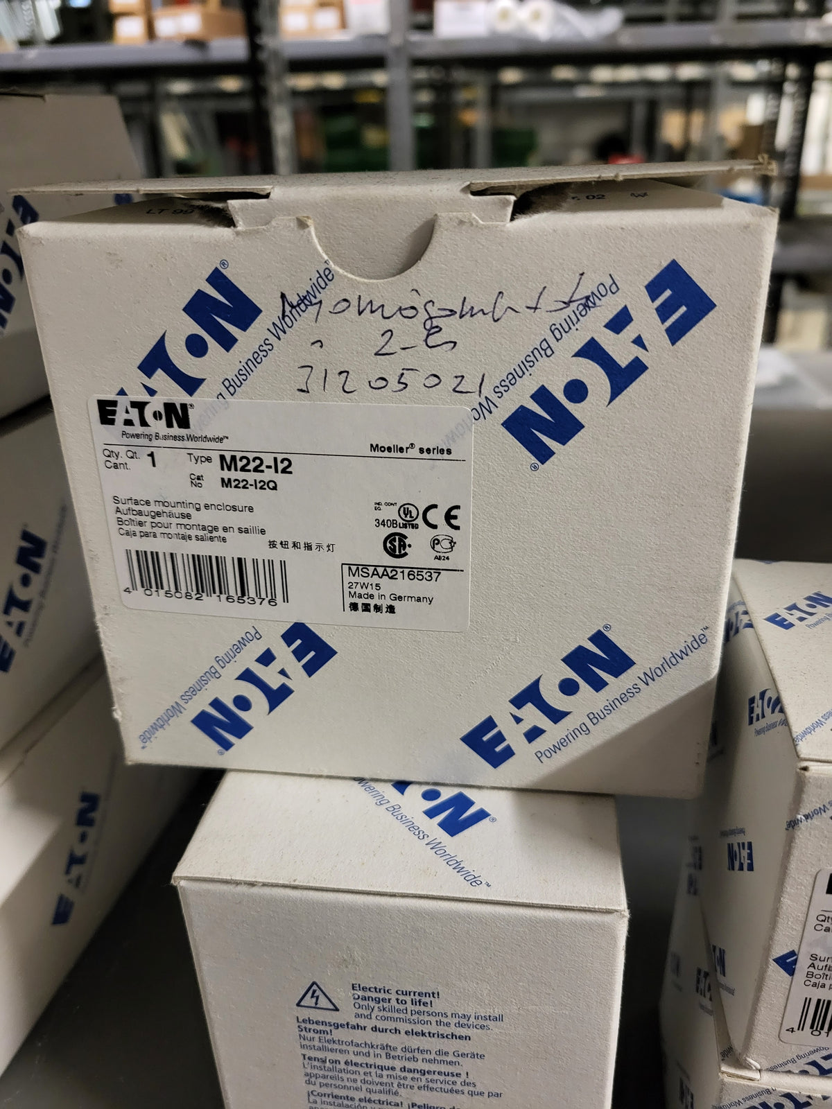 M22-I2, nyomógomb-tok, Eaton