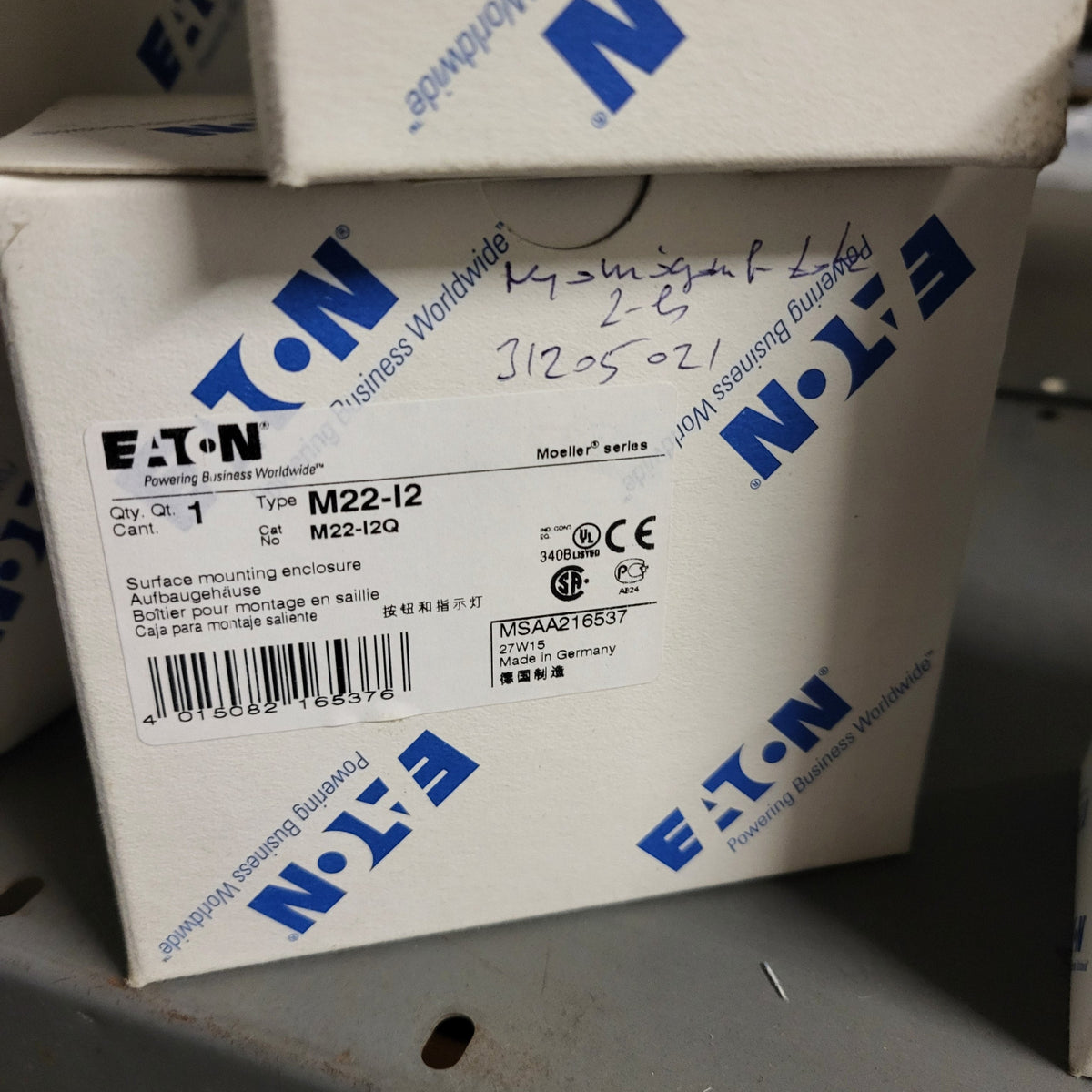 M22-I2, nyomógomb-tok, Eaton