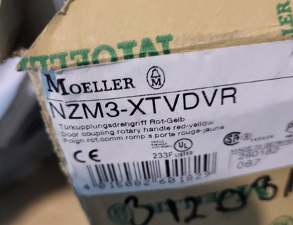 NZM3-XTVDVR, ajtókuplungos forgatókar NZM3 megszakítóhoz, piros-sárga, Eaton Moeller