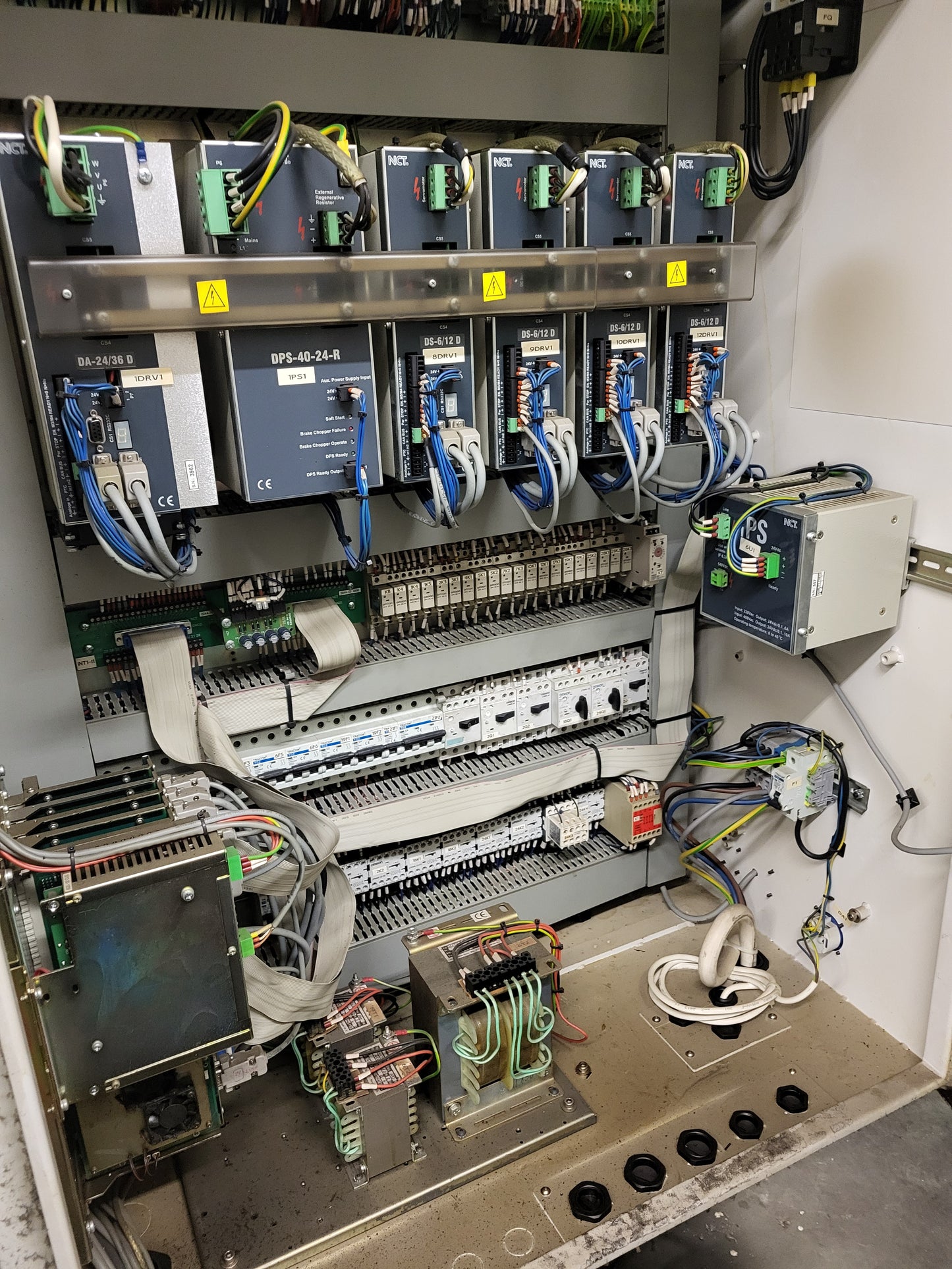 EML-610 Linear, NCT, (VL-610) CNC-Bearbeitungszentrum