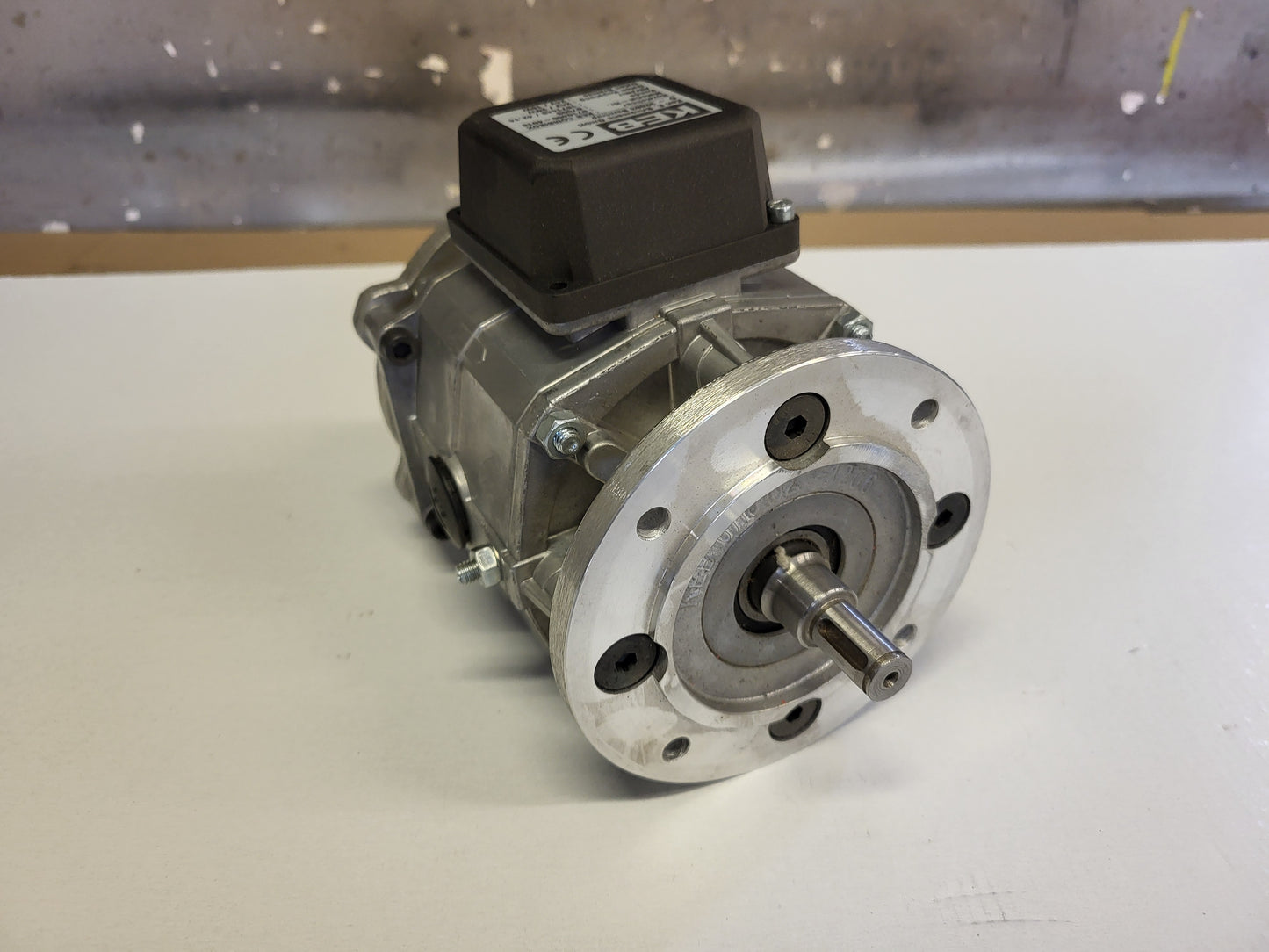 0710450-4016, KEB-COMBIBOX, geschlossene elektromagnetische Kupplungs-Brems-Kombination