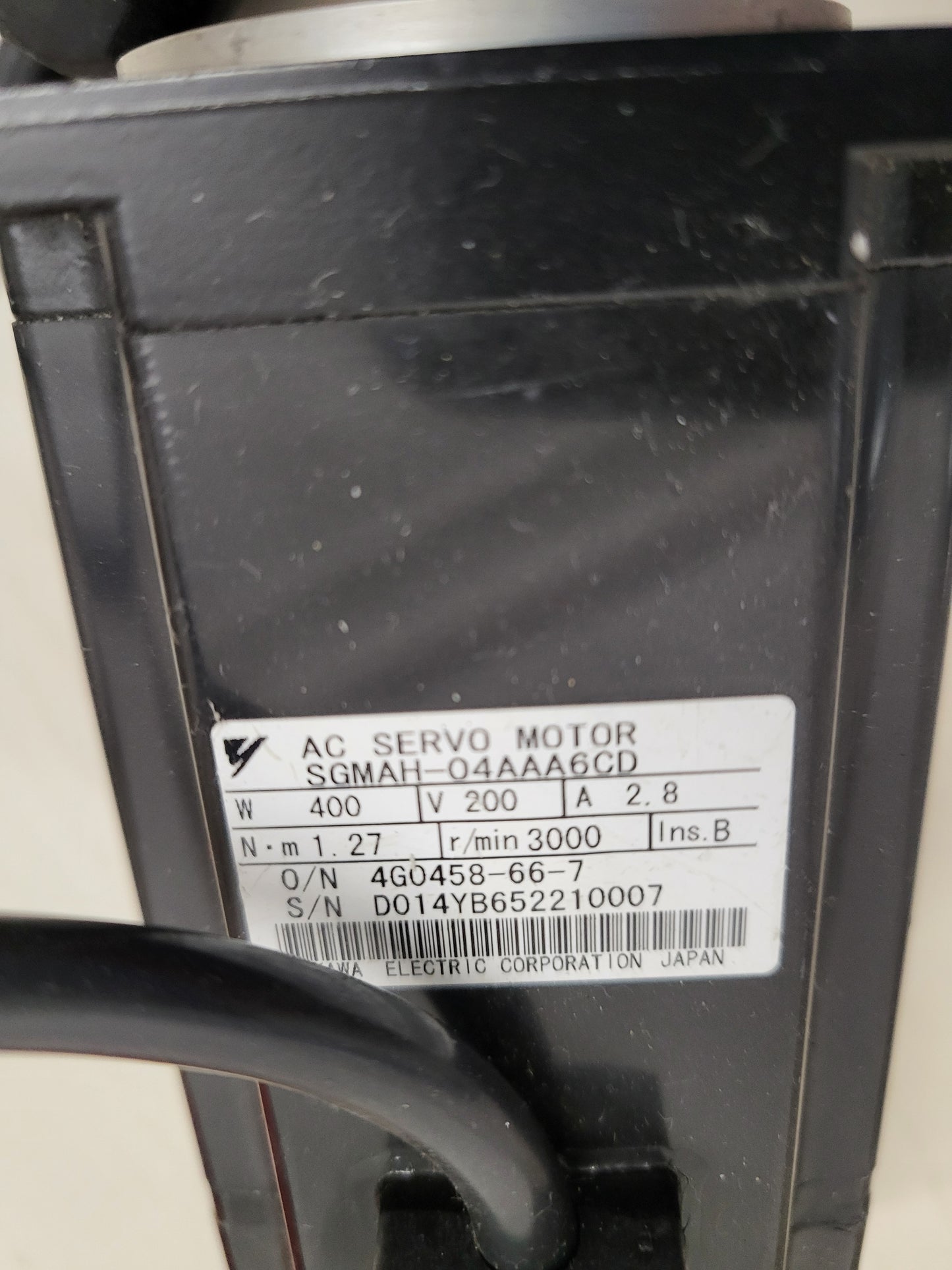 SGMAH-04AAA6CD, AC servo motor, Yaskawa, 0.4kW, 1.27Nm