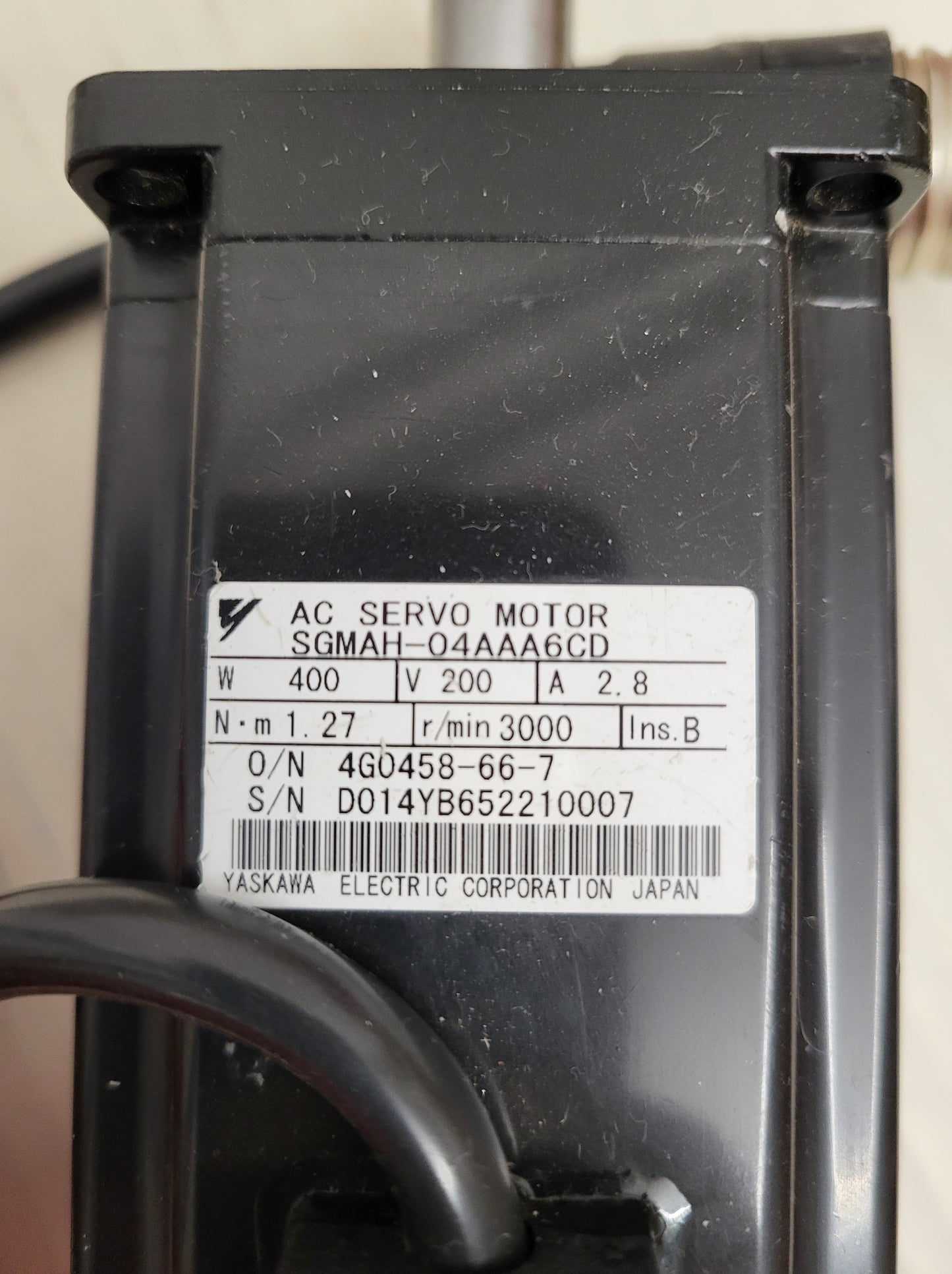 SGMAH-04AAA6CD, AC servo motor, Yaskawa, 0.4kW, 1.27Nm