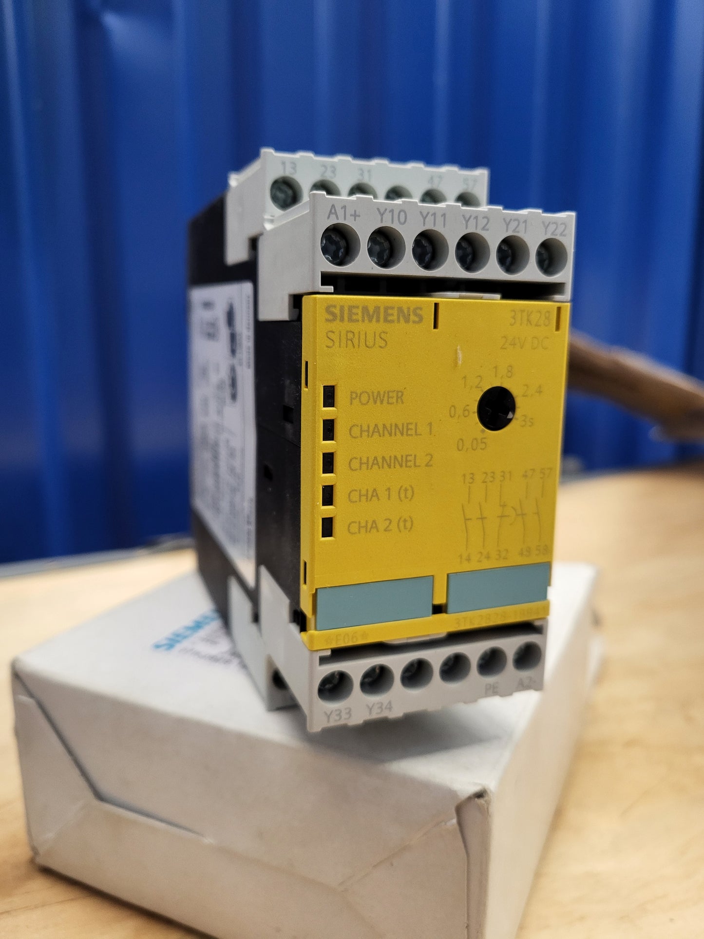 3TK2828-1BB41, Siemens, Sirius, 24VDC, biztonsági relé