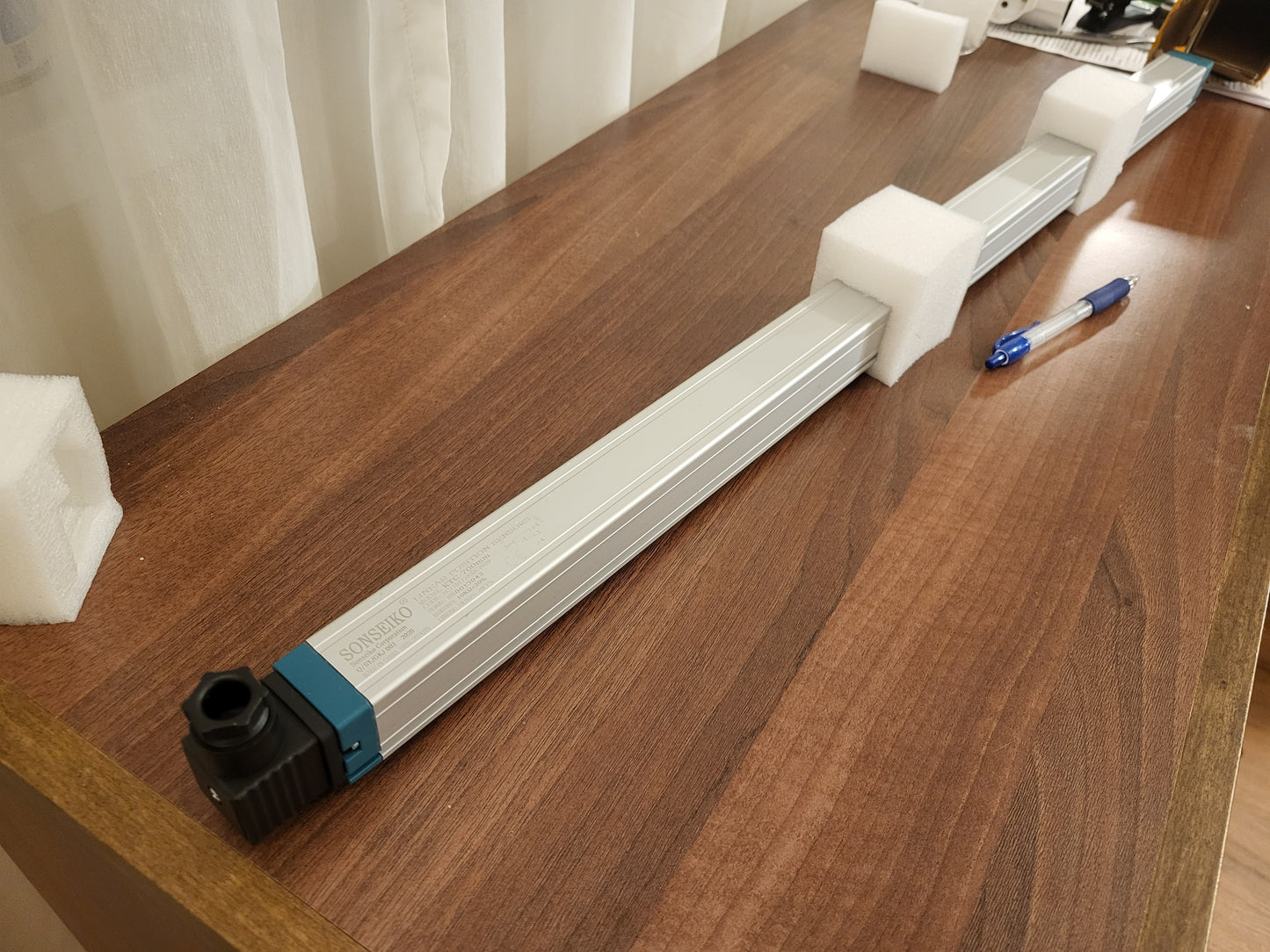 KTC700 lineáris útmérő, 700mm, rúd típusú, nagy pontosságú, Minor