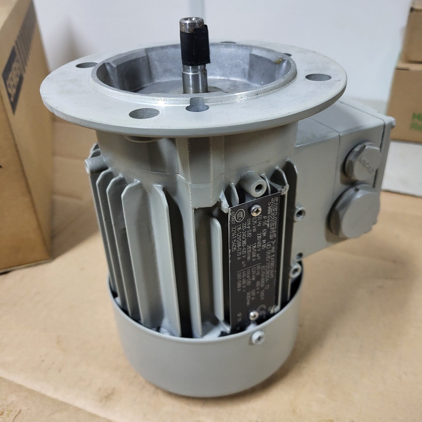 1LA7063-2AA11, 0,25kW 230/400V-os kalickás forgórészű motor, Siemens