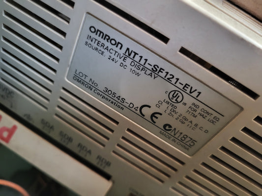 NT11-SF121-EV1, Omron op-panel, kijelzővel