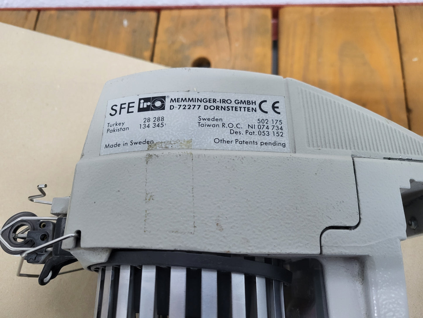 SFE1041, Memminger-IRO yarn feeder