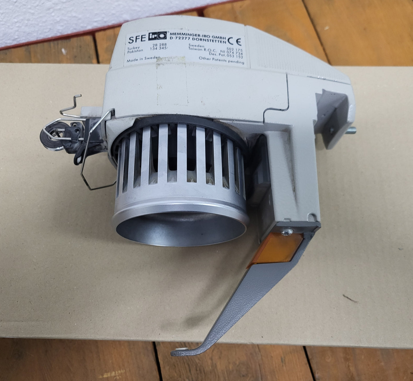 SFE1041, Memminger-IRO yarn feeder
