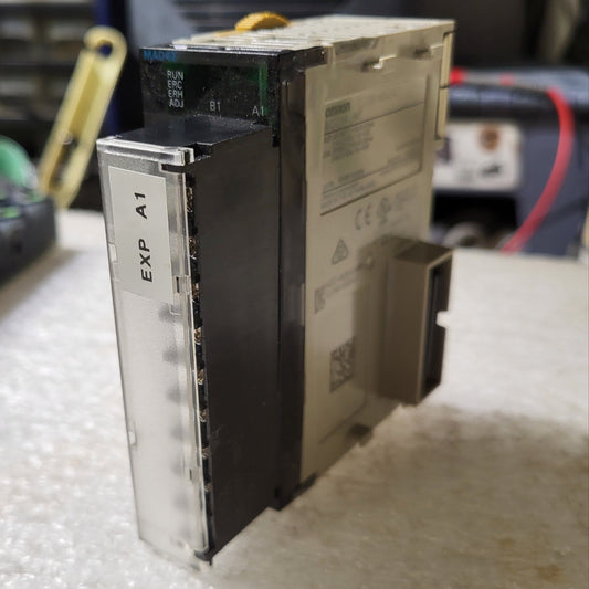 CJ1W-MAD42, analog input/output unit, Omron