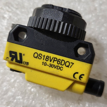 QS18VP6DQ7, fotoelektromos szenzor, Banner