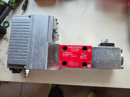 D920-141, R08KB910HXYX, Moog, elektrohydraulisches (EHV) Steuerventil