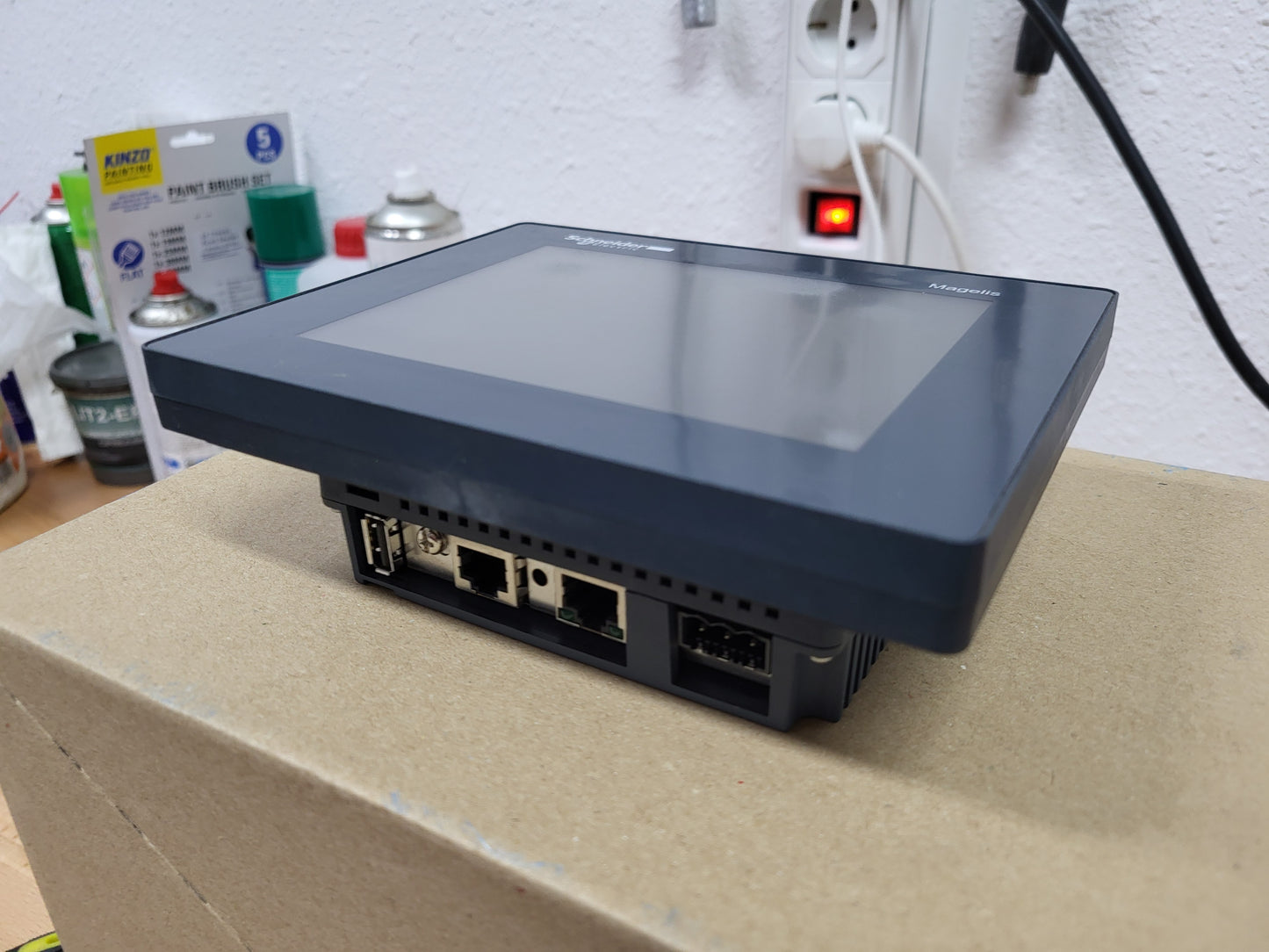 HMIS85 Magelis kijelző + HMIS5T, Harmony STU (hátlapi) modul, Schneider