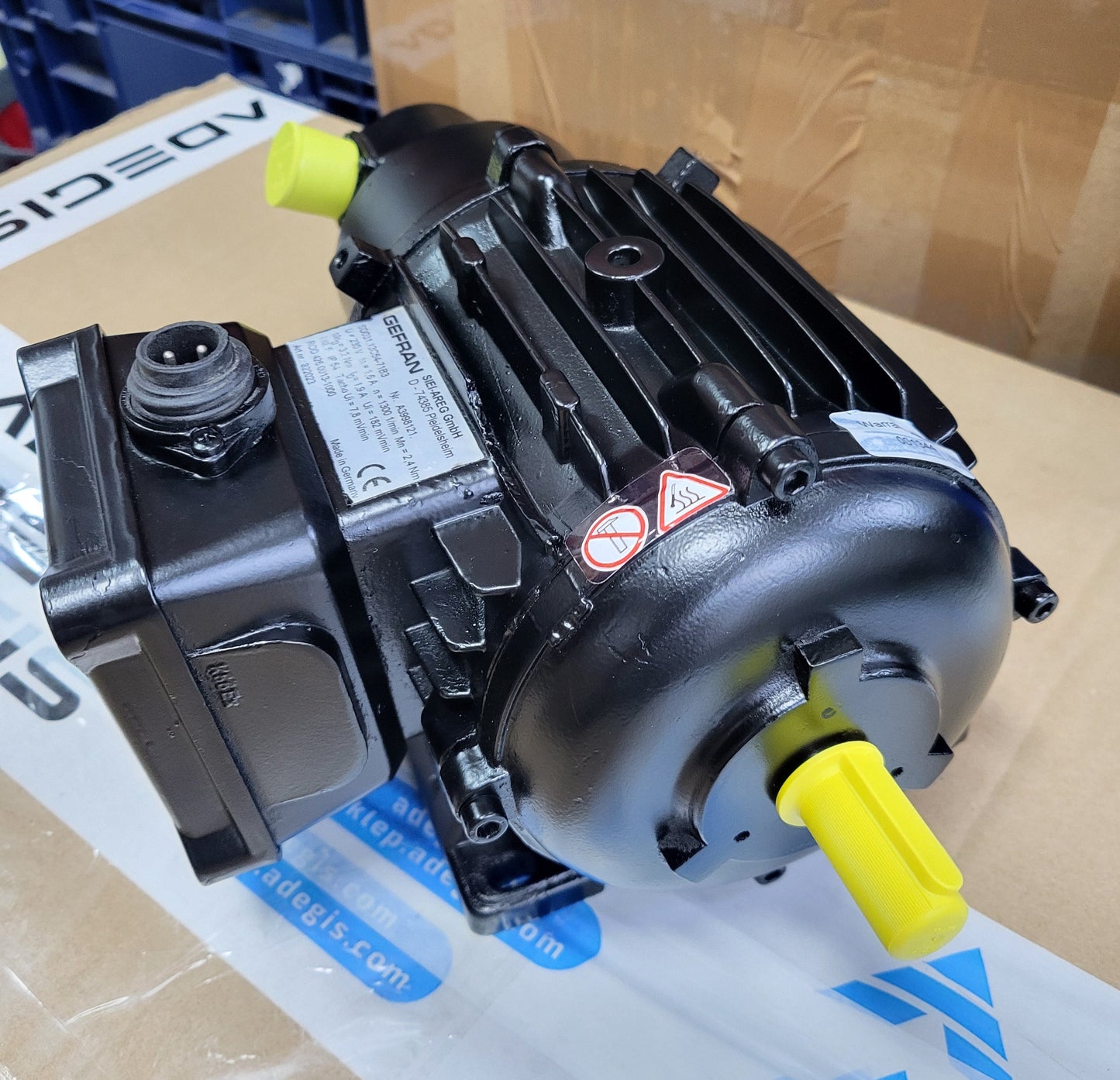 SO031.13C54-71B3, Gefran, SIEI-Areg szervo motor, 1.6A, 2.4Nm javítási ajánlata