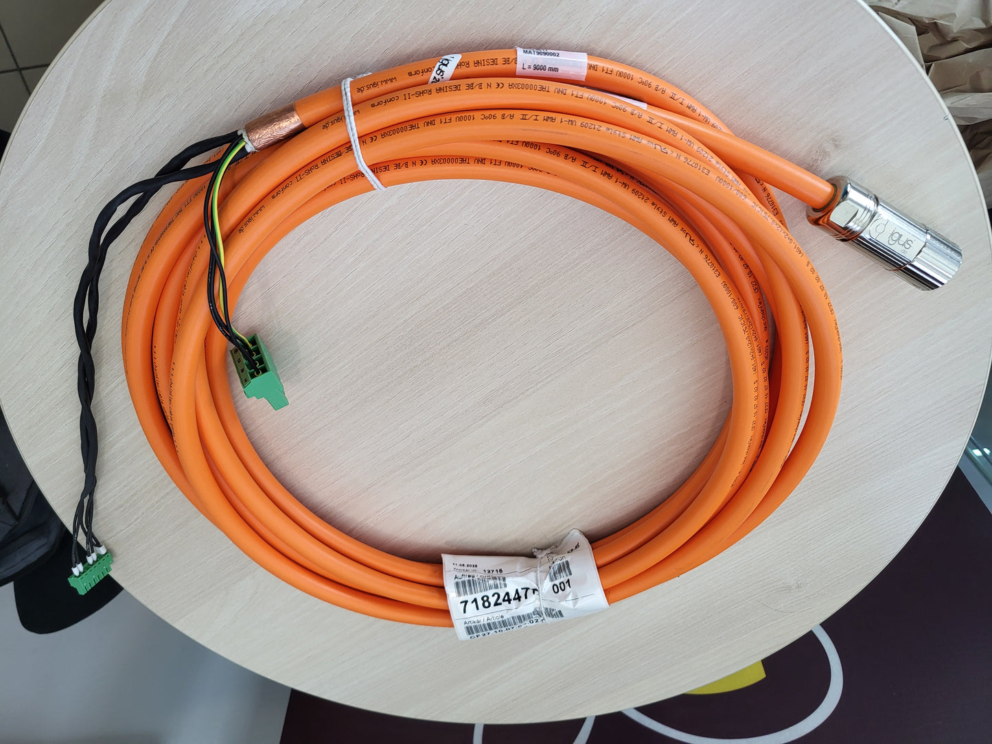 IKG4017, Igus Hochstrom-Motorleitung, für Servomotor, 9m