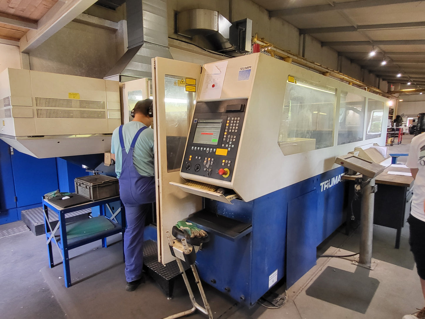 Trumatic L3030, Trumpf Laserschneider, 4kW zu verkaufen, ab November 2025