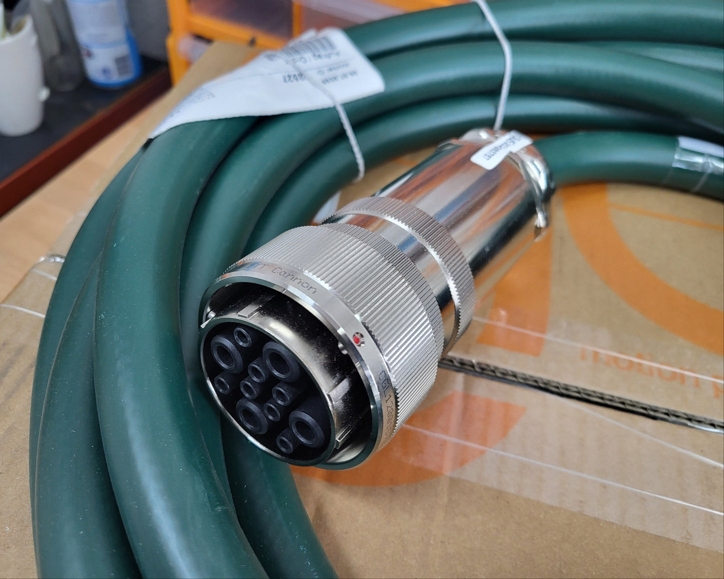 MAT9190013, Igus, konfektioniertes Servo-Leistungskabel (IKG4167, Bosch Rexroth)