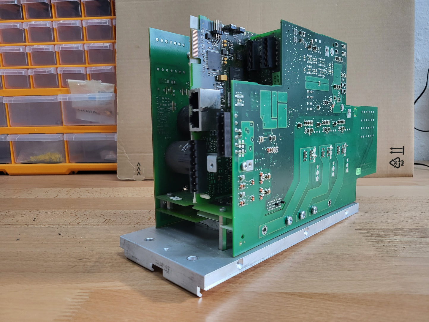 8BVI0220HC50.000-1, ACOPOS multi backplane, 22A, szervo hajtás