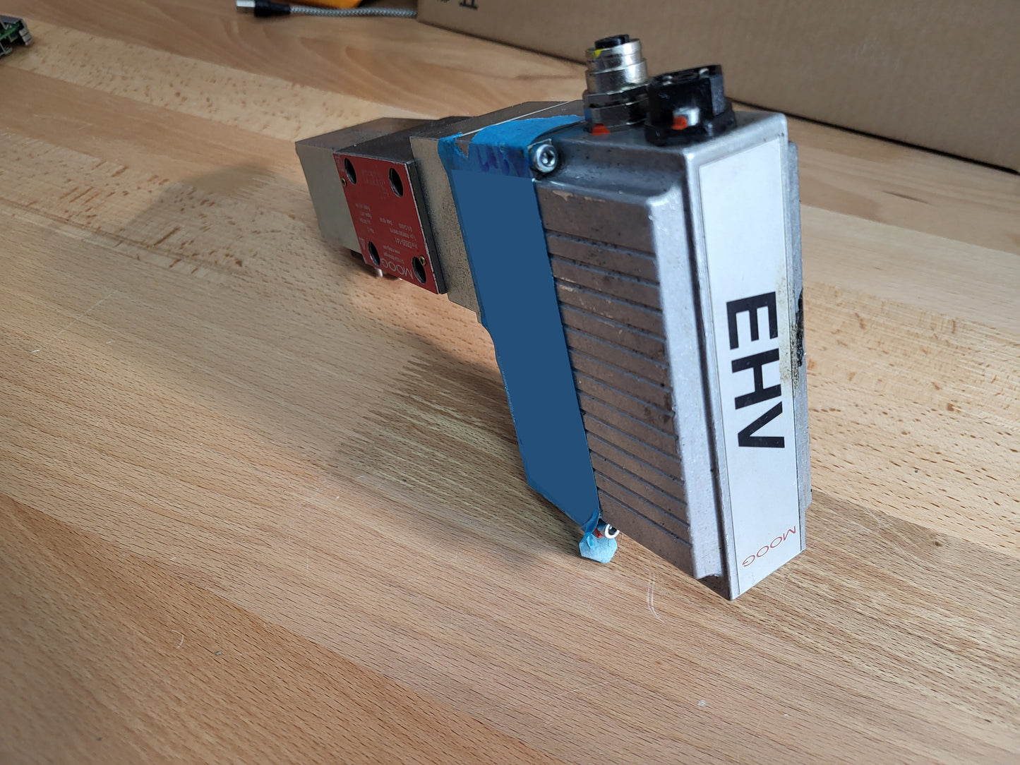 D920-141, R08KB910HXYX, Moog, elektro-hidraulikus (EHV) vezérlő-szelep