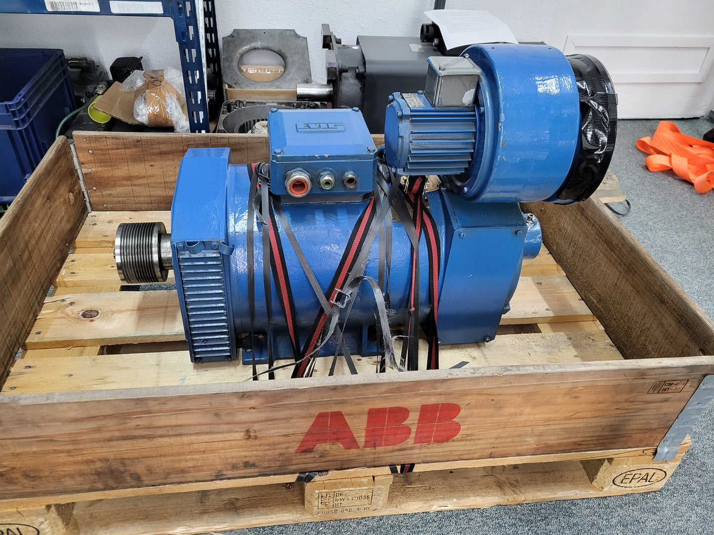 EHL160L4, EVIG, 18.5kW, 53.6A, 137Nm főmotor