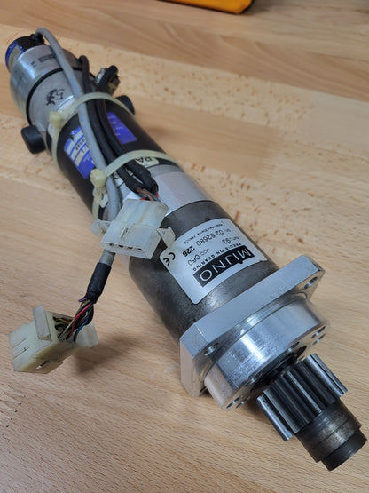 RX120LR1207 Parvex márkájú, DC szervo motor (+ Mijno gear), 0.285Nm