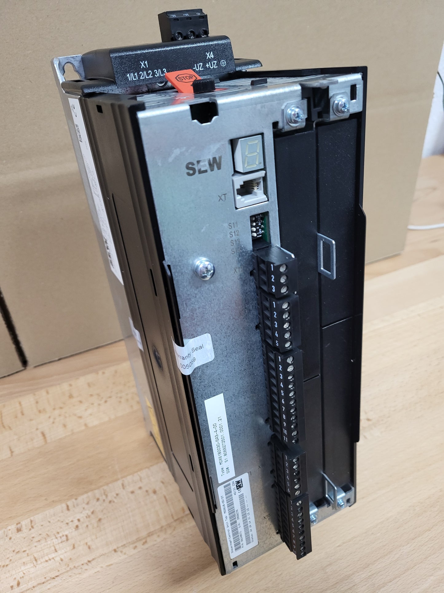 MDX61B0030-5A3-4-00, inverter, SEW, 7A, 3kW