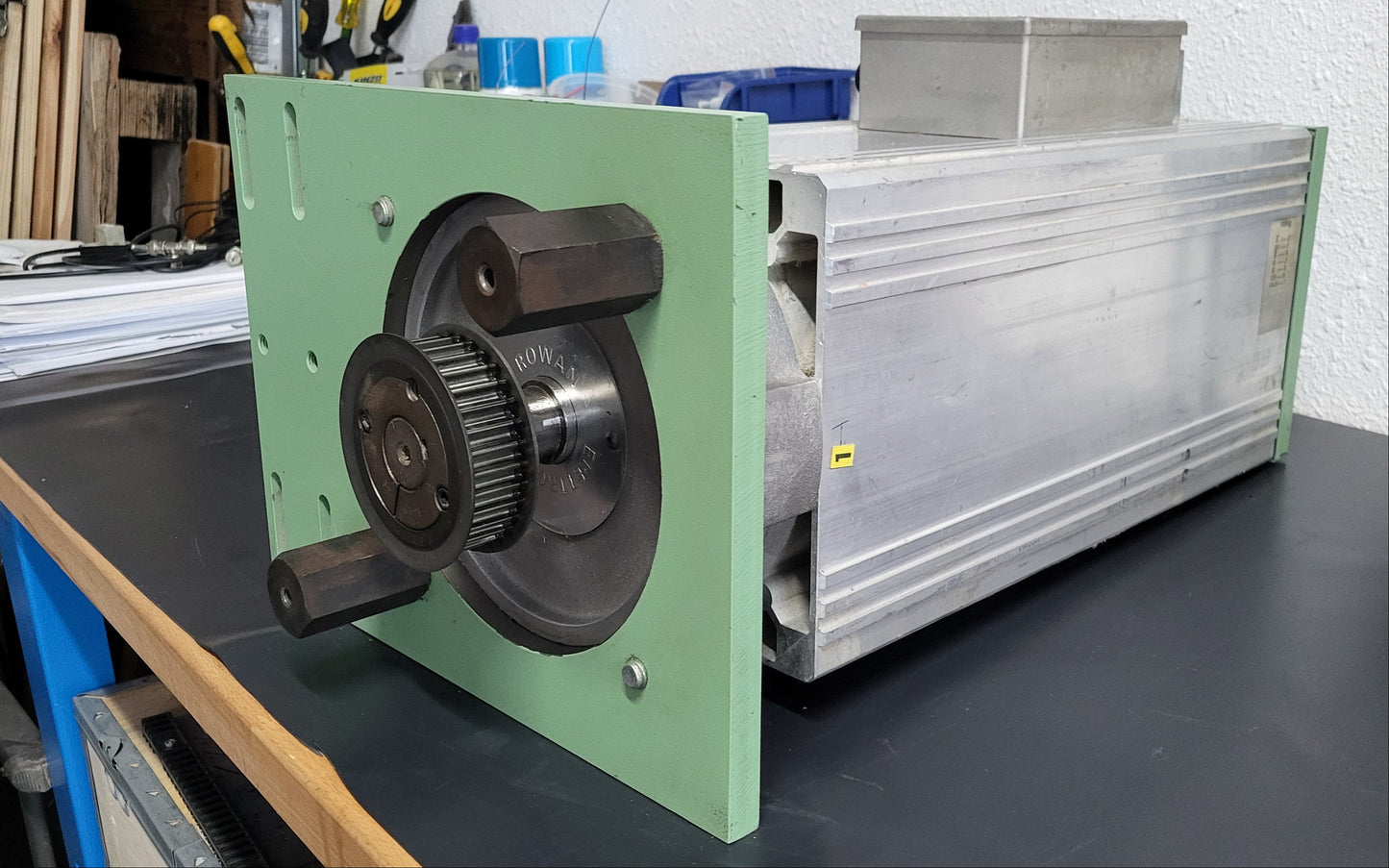 TGH4R5MAXFX5X, TG112L, enkóderes, aszinkron vektormotor, Rowan Elettronica srl
