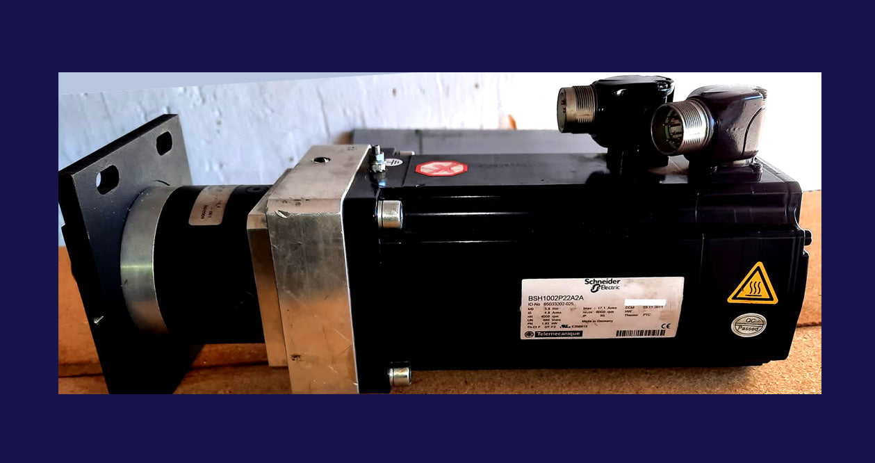 BSH1002P22A2A, Schneider (Telemecanique) Servomotor, 1,93kW, mit Neugart PLE80 Getriebe
