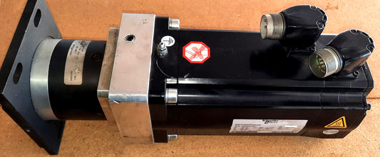 BSH1002P22A2A, Schneider (Telemecanique) Servomotor, 1,93kW, mit Neugart PLE80 Getriebe