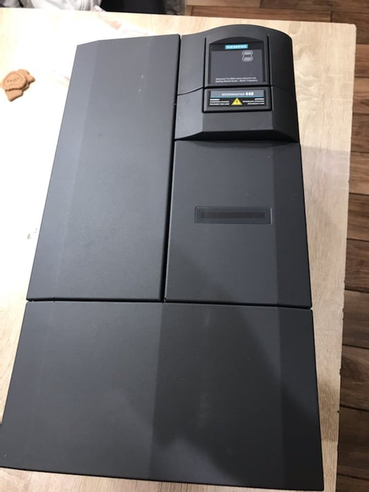 6SE6440-2AD31-5DA1, SIEMENS, MICROMASTER Antriebsmodul, MM440, 15KW / 32A