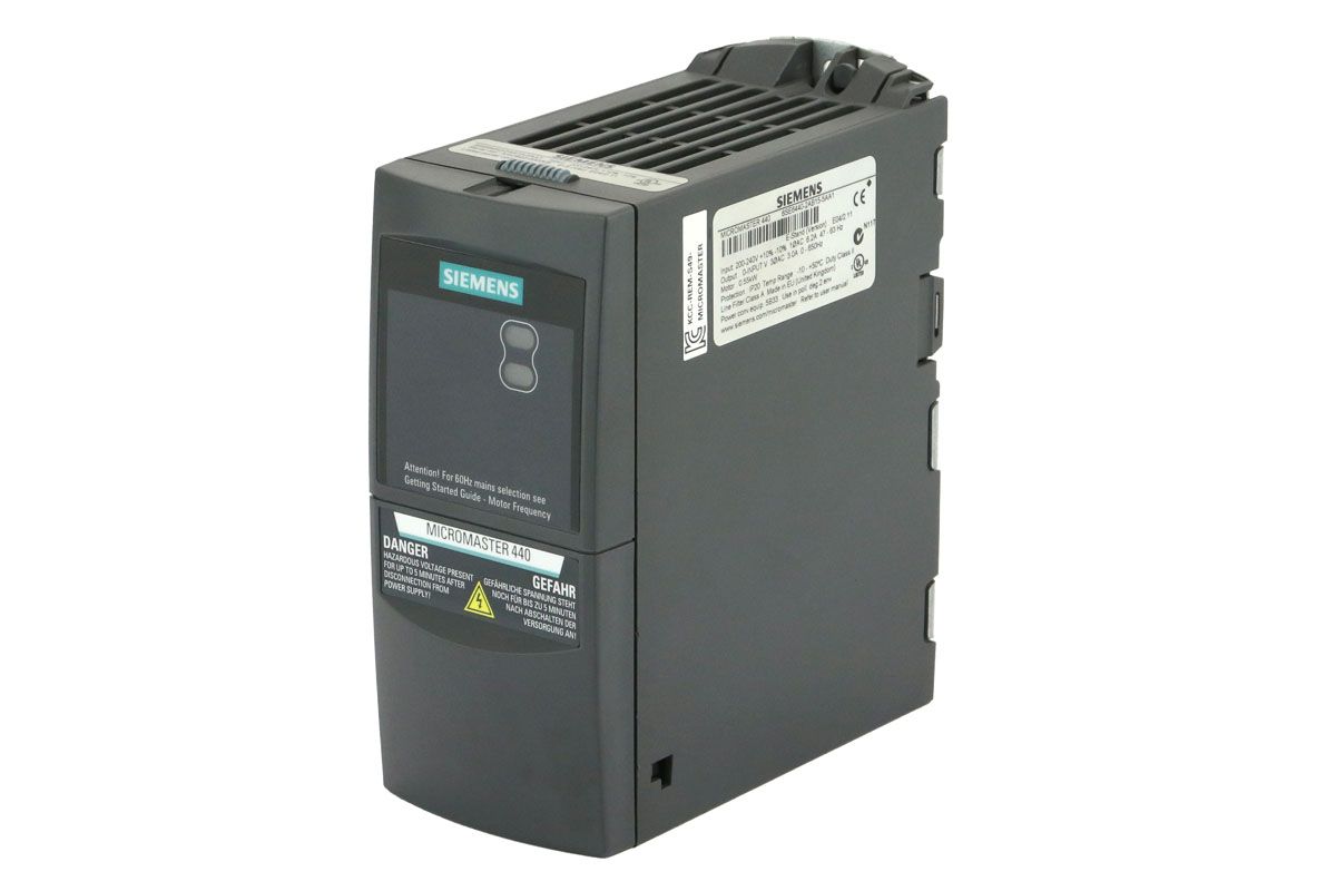 6SE6440-2AB15-5AA1, MICROMASTER 440, frekvenciaváltó, 0.55kW, 1-fázisú, 230VAC, 6.2A, Siemens