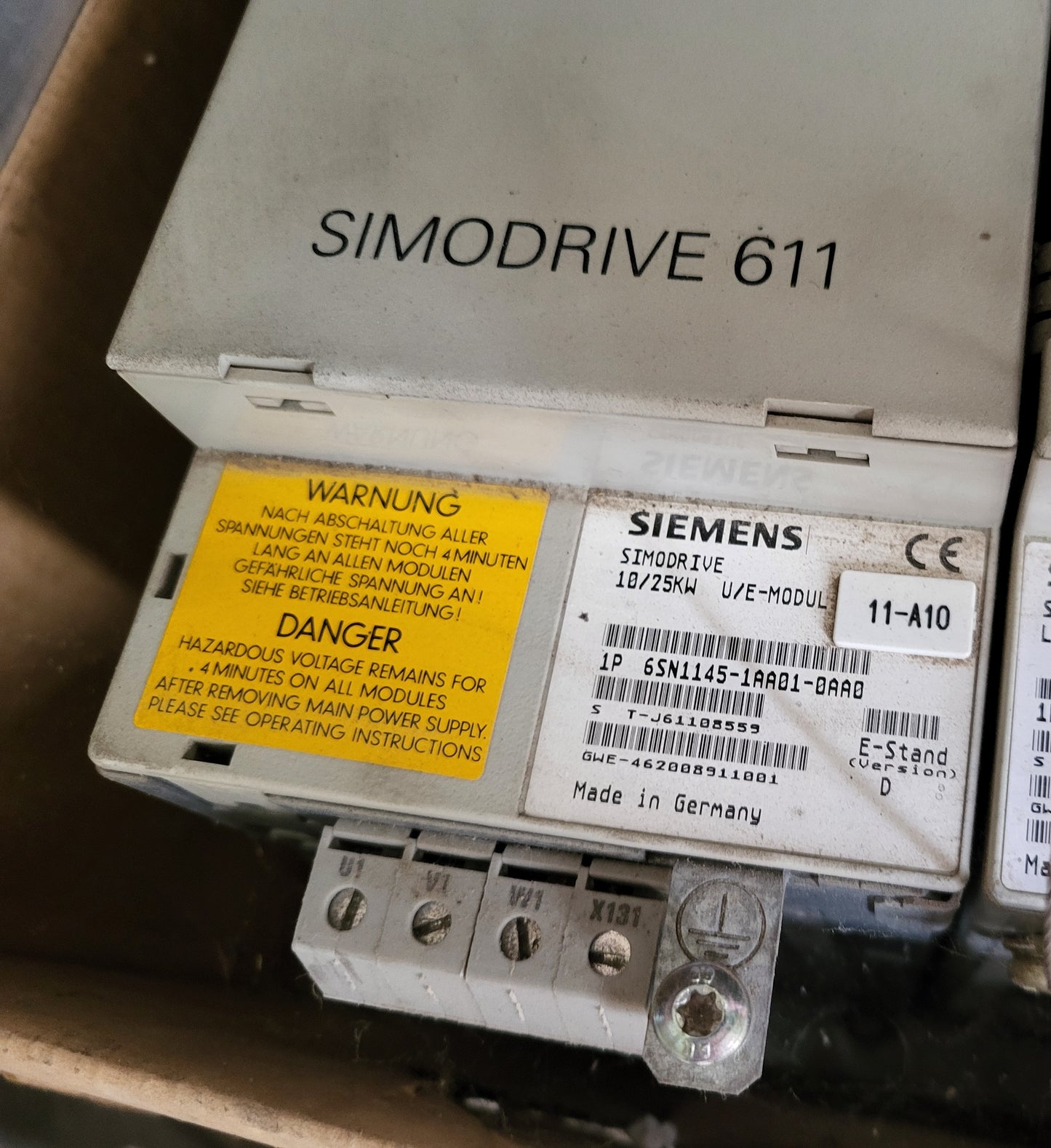 6SN1145-1AA01-0AA0, SIMODRIVE 611, 10/25kW (U/E) Leistungsmodul, Siemens